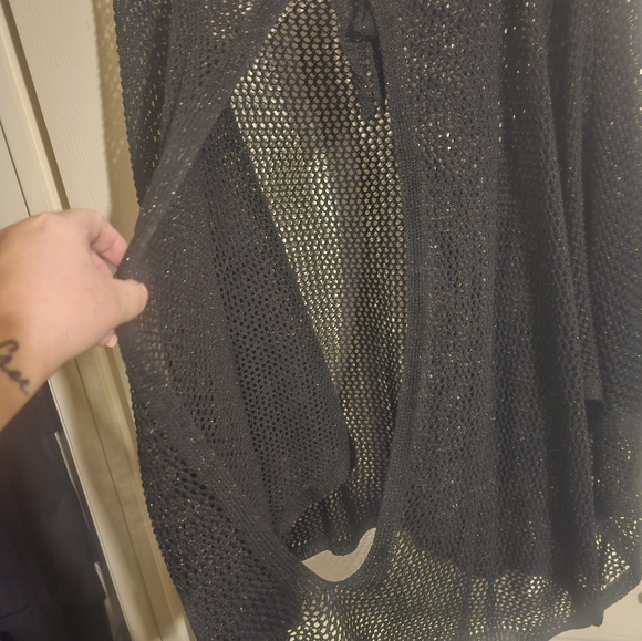 Poncho - Picture 6 of 9